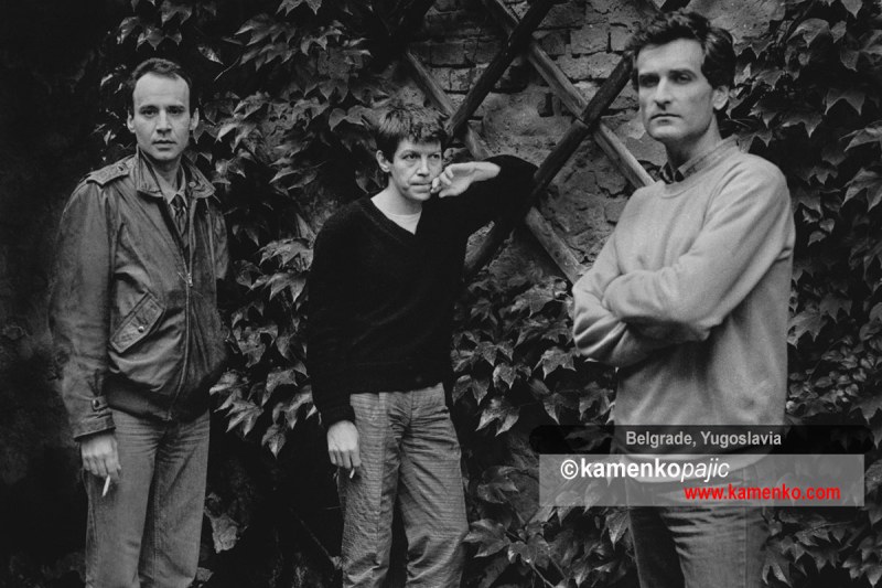 Rimtutitiku sastavljen od Članova grupa EKV, Elektrčni Orgazam i Partibrejkers: Milan Mladenović (1958-1994), Srdjan Gojković-Gile, Zoran Kostić-Cane, Nebojša Antonijević-Anton, Borko Petrović, Goran Čavajda-Čavke (1962 -1997), Zoran Radomirović-Švaba i Ljubomir Jovanović-Jovec.